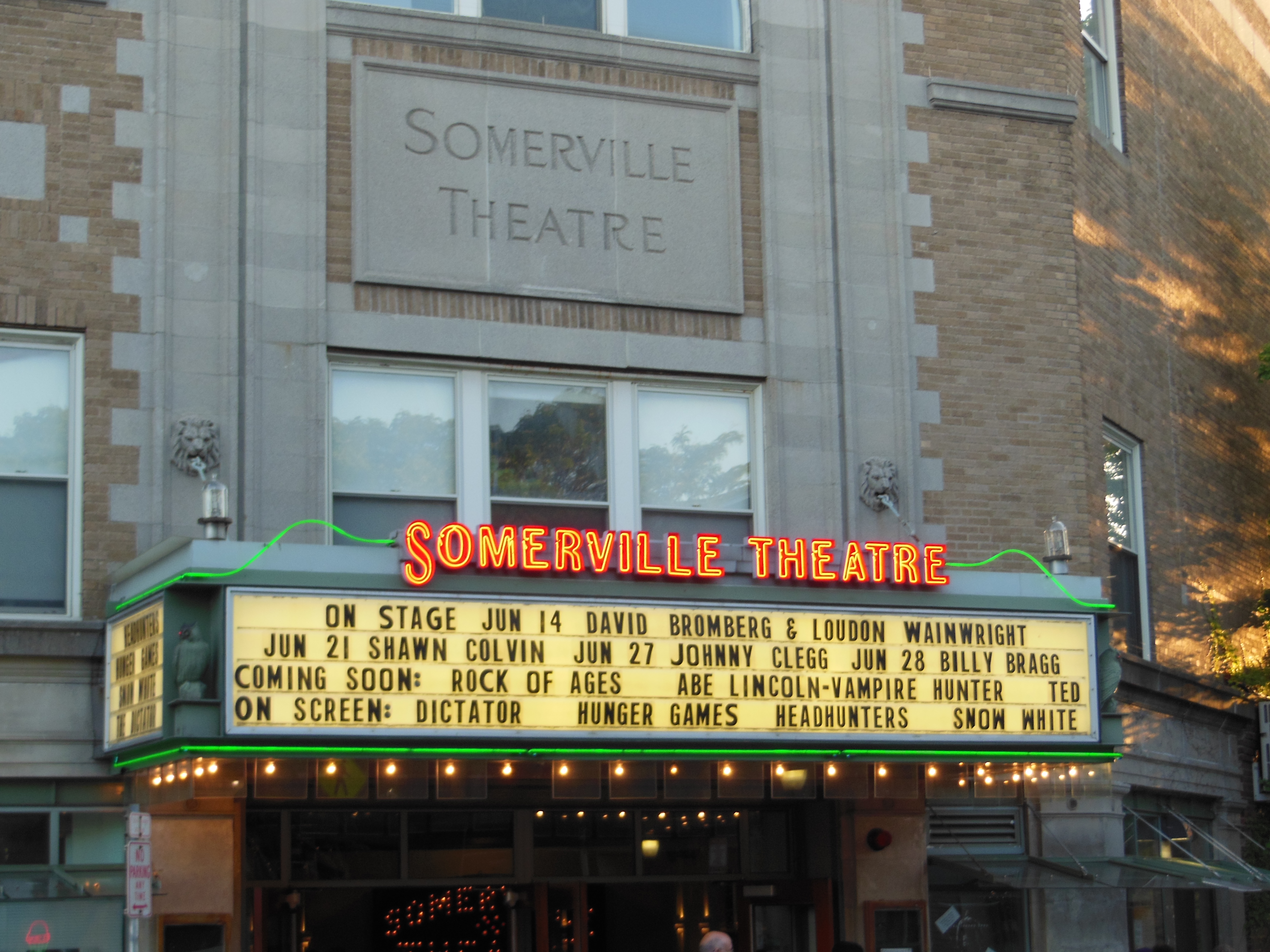 LoudonWainwrightIII2012-06-14SomervilleTheatreMA (2).jpg